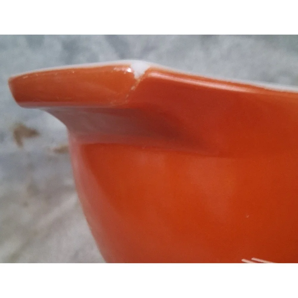 Pyrex this bowl